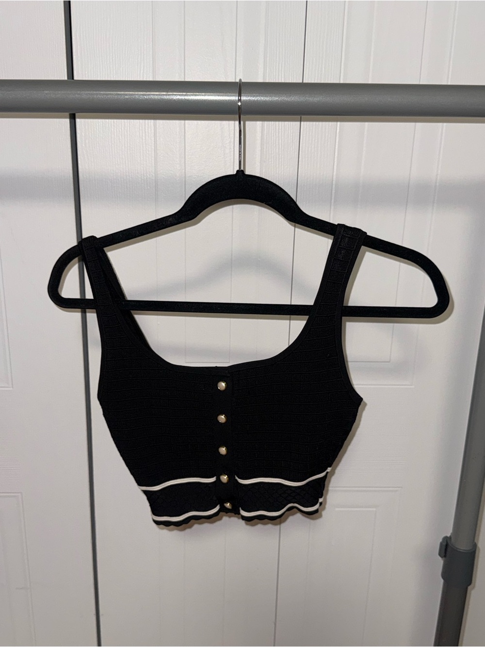 Babaton Black Cropped Knit Tank with White Trim